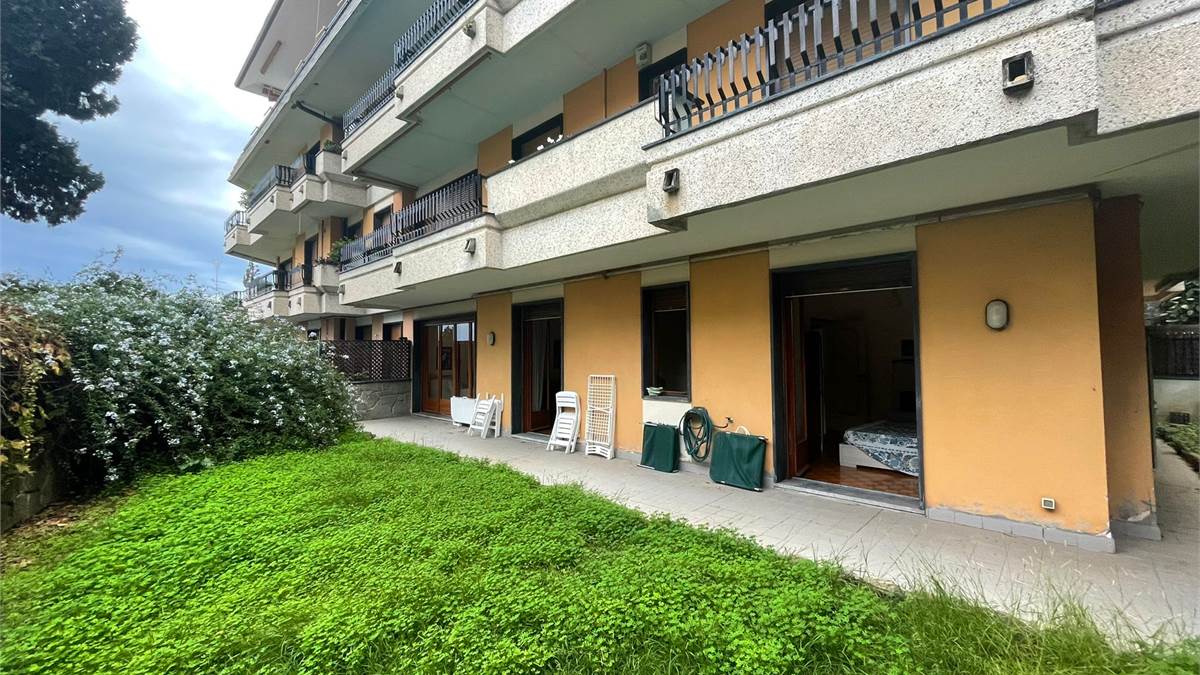 Rapallo - Appartamento con giardino e posto auto