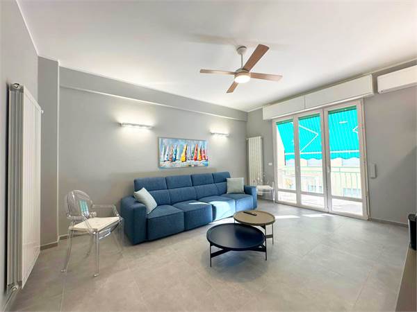 Appartamento di 95 mq con ampio terrazzo vivibile